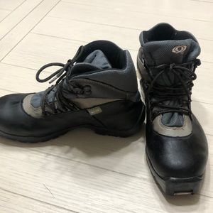 Cross Country ski boots